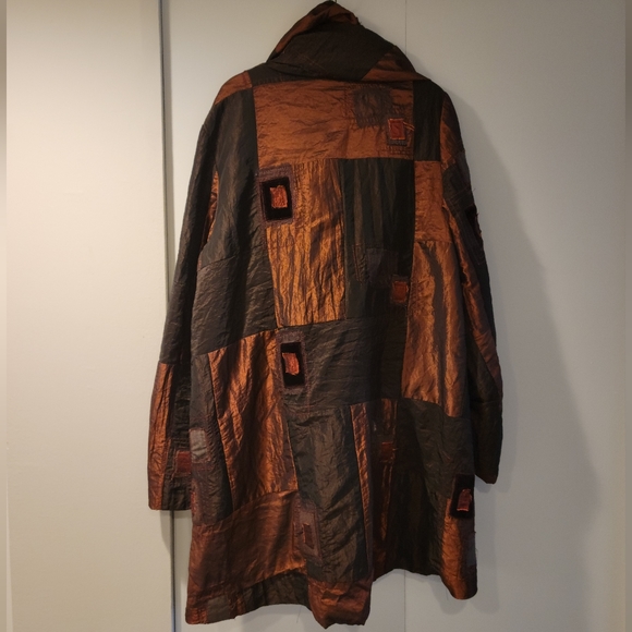 Funky Fall Linda Lundstrom Windbreaker - Picture 4 of 5